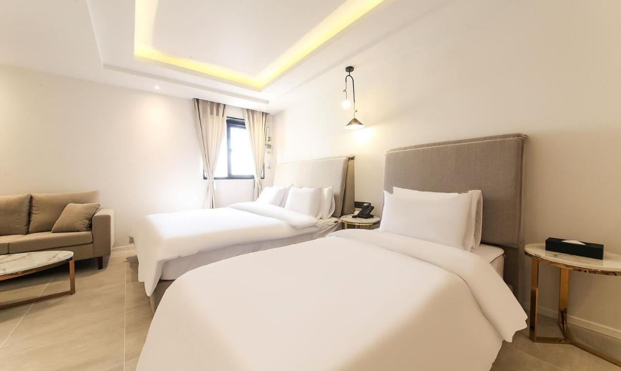 H Moment Hotel Songjeong Пусан Екстериор снимка
