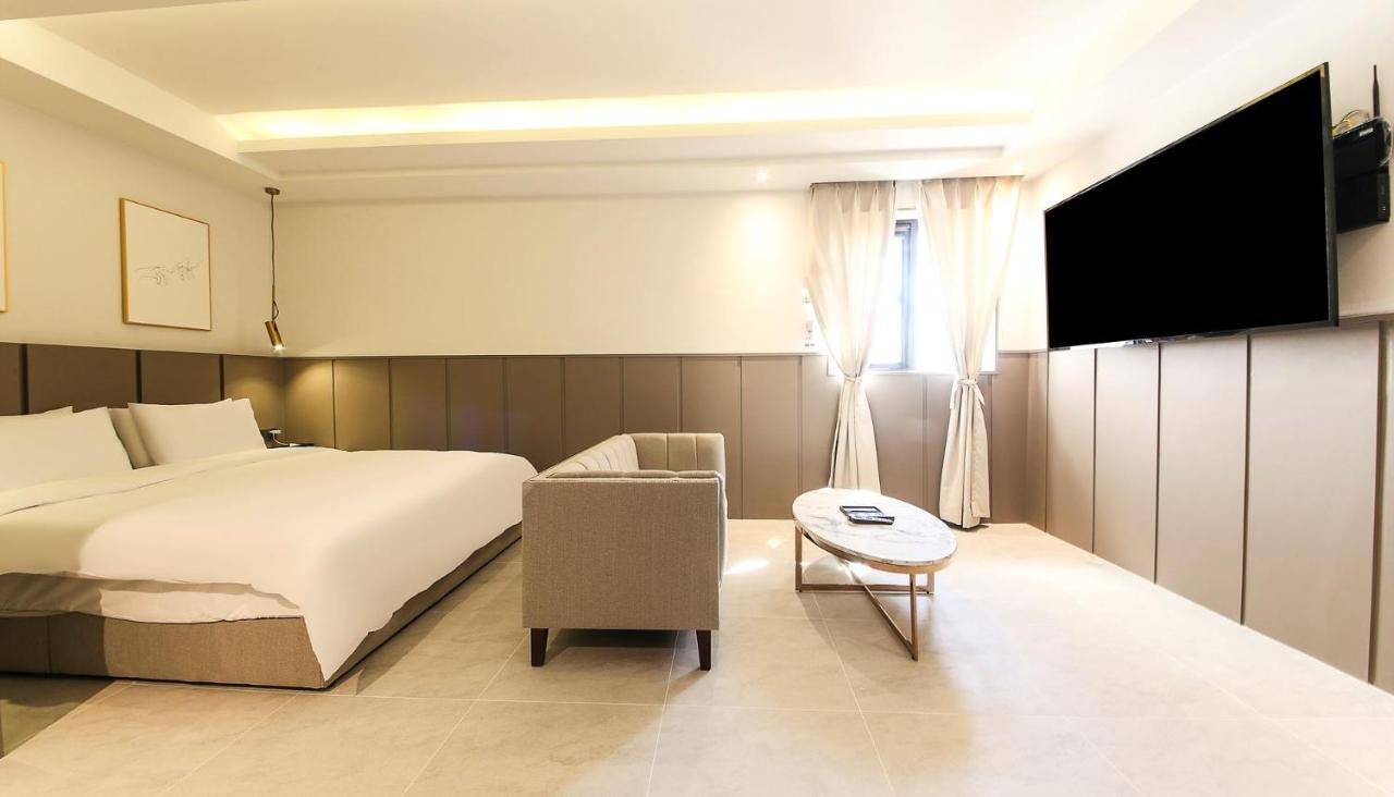 H Moment Hotel Songjeong Пусан Екстериор снимка