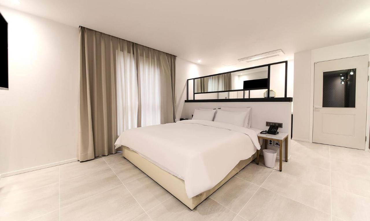 H Moment Hotel Songjeong Пусан Екстериор снимка