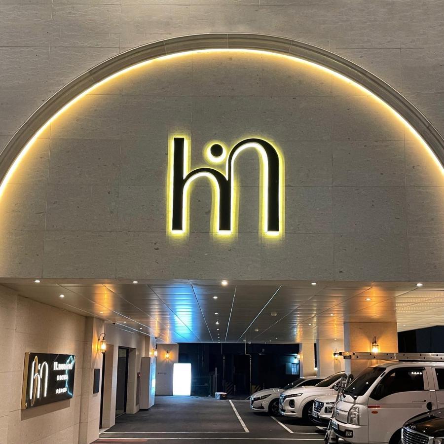 H Moment Hotel Songjeong Пусан Екстериор снимка