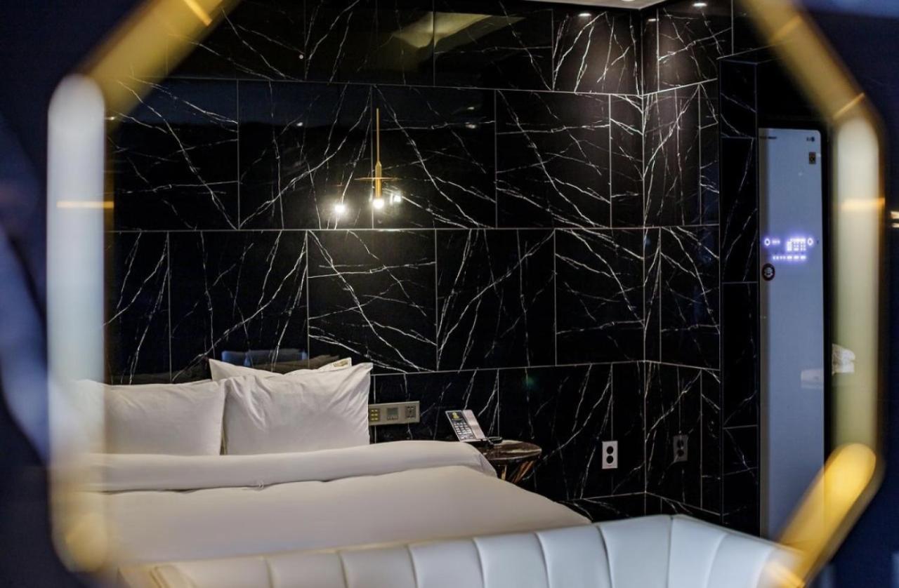 H Moment Hotel Songjeong Пусан Екстериор снимка