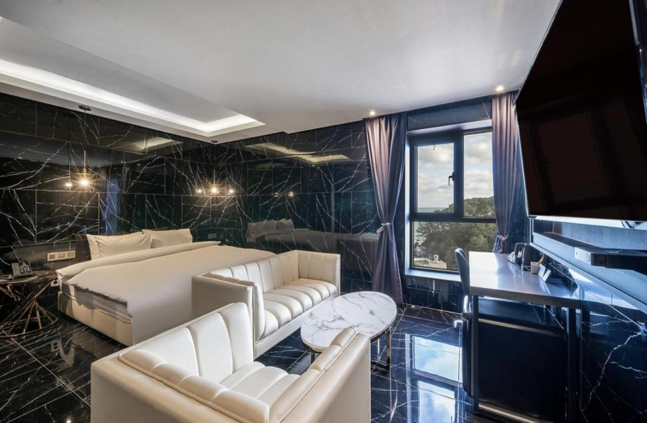 H Moment Hotel Songjeong Пусан Екстериор снимка