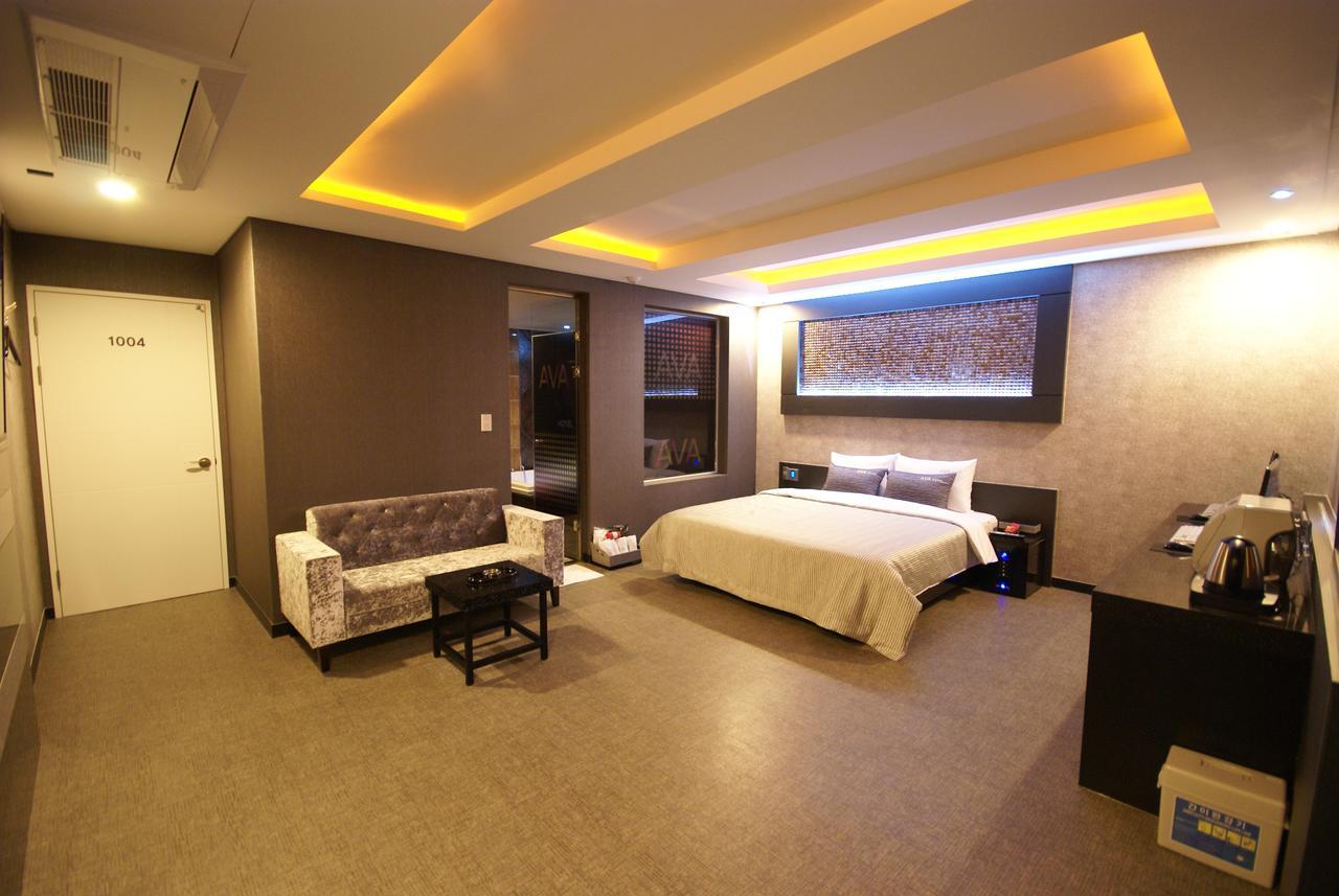 H Moment Hotel Songjeong Пусан Екстериор снимка