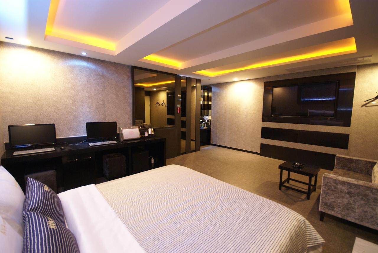 H Moment Hotel Songjeong Пусан Екстериор снимка