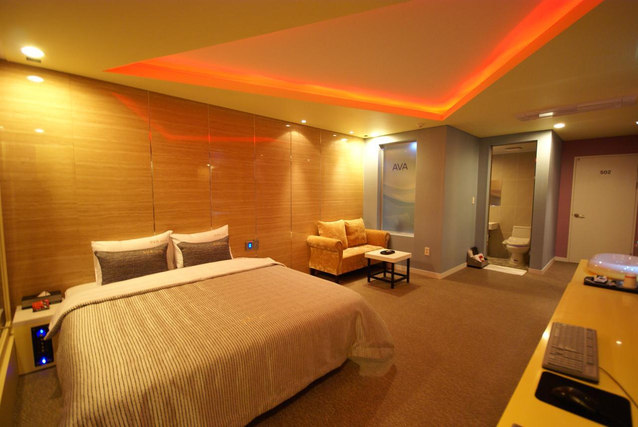 H Moment Hotel Songjeong Пусан Екстериор снимка